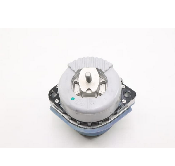 Front Right Engine Mount for BMW X5 X6 E70 E71 E72 3.0L Petrol 2007-2014 RH