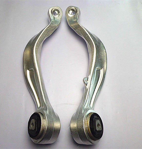 PAIR FRONT LOWER FORWARD CONTROL ARMS for BMW 5 Series E60 E61 AWD 2003-2010