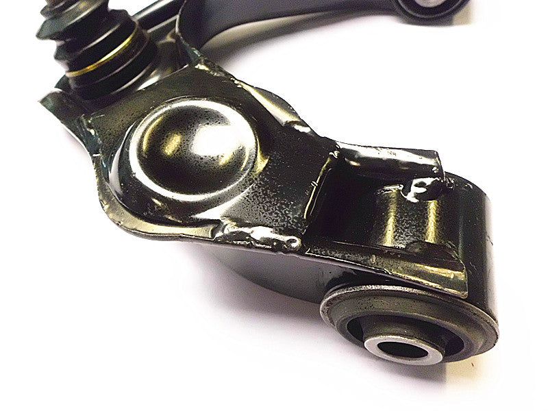 LEFT SIDE NEW FRONT UPPER CONTROL ARM for NISSAN NAVARA D22 2WD 1997-2015 LH