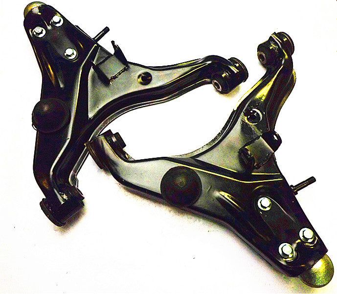 PAIR FRONT LOWER CONTROL ARMS & BALL JOINT FOR MITSUBISHI TRITON MQ MR 15-ON