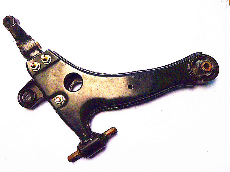 NEW RIGHT SIDE FRONT LOWER CONTROL ARM for HYUNDAI GRANDEUR XG 1999-2006 RH