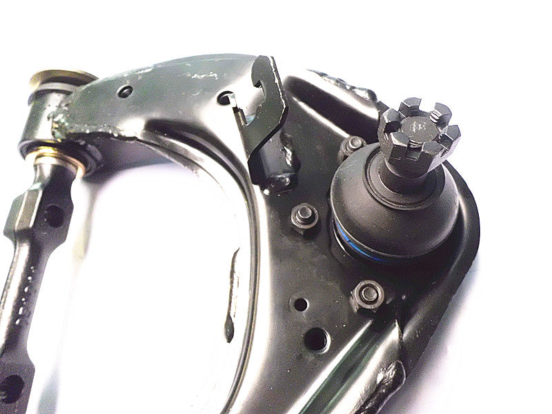 RIGHT FRONT UPPER CONTROL ARM for MITSUBISHI PAJERO NH NJ NK NL1991-2000 RH