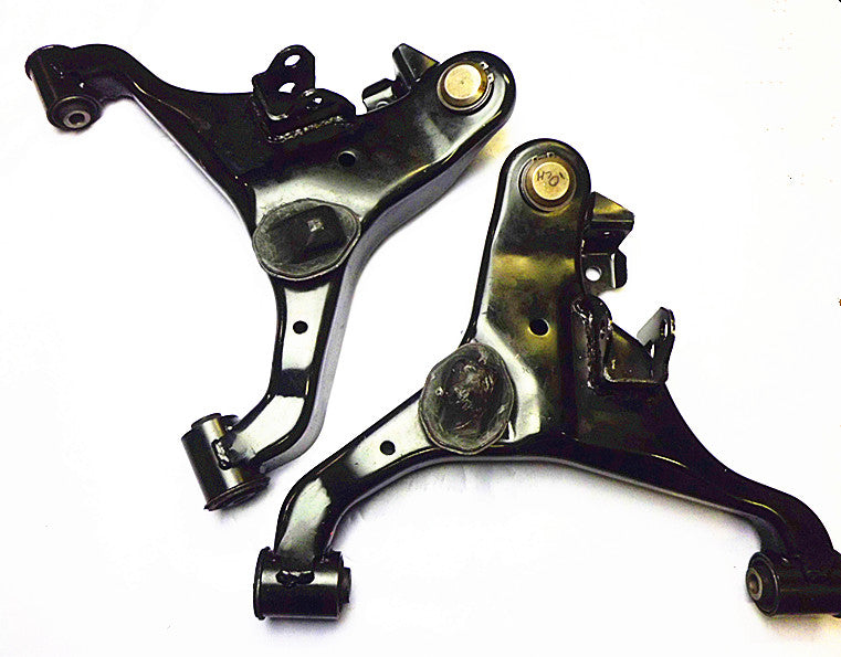 PAIR NEW FRONT LOWER CONTROL ARMS FOR NISSAN PATHFINDER R51 2005-2013 LH+RH